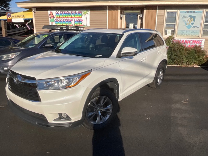 Toyota Highlander XLE FWD V6 2015