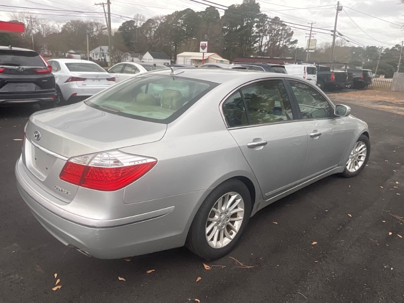 Hyundai Genesis 3.8L 2011
