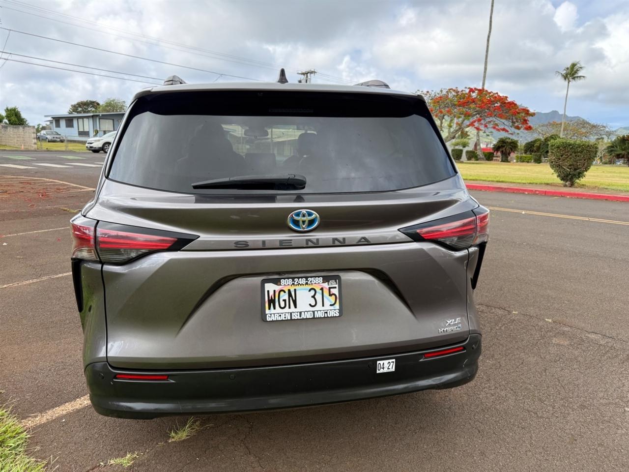 Toyota Sienna XLE 7-Passenger 2021
