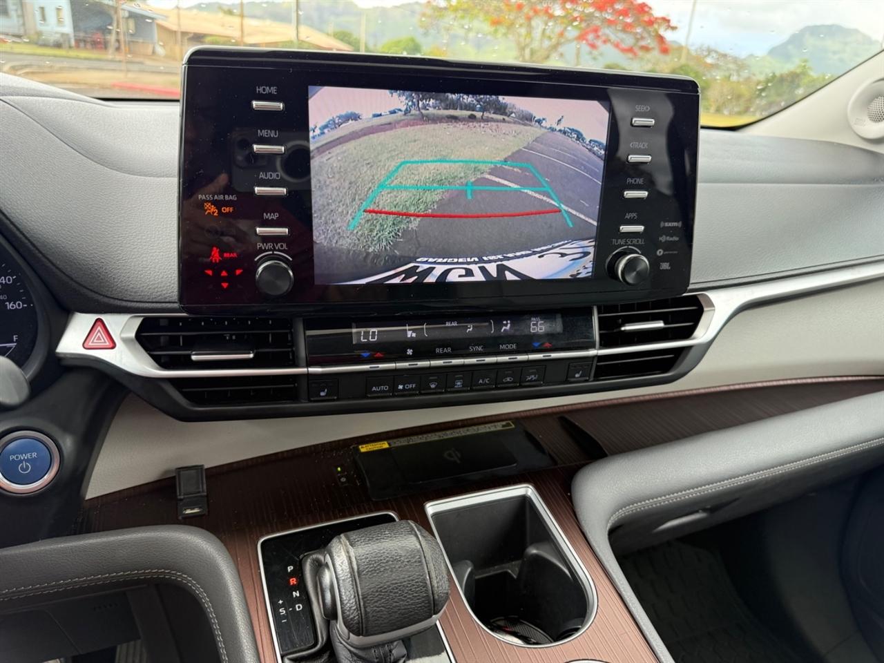 Toyota Sienna XLE 7-Passenger 2021