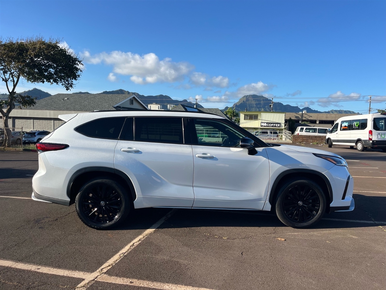 Toyota Highlander Others 2023 Toyota Highlander Others 2023