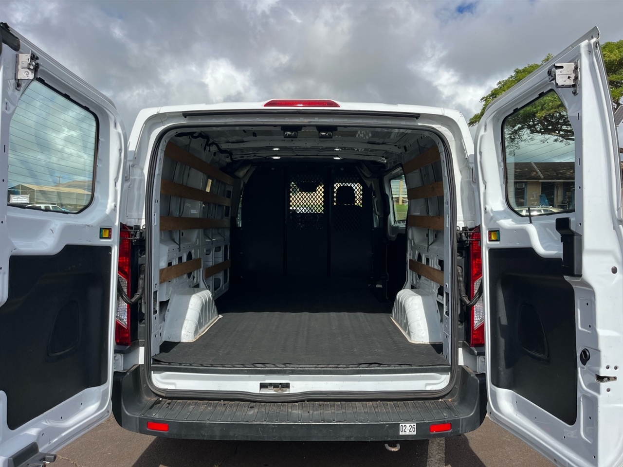 Ford Transit 250 Van Low Roof w/Sliding Pass. 130-in. WB 2021 Ford Transit 250 Van Low Roof w/Sliding Pass. 130-in. WB 2021