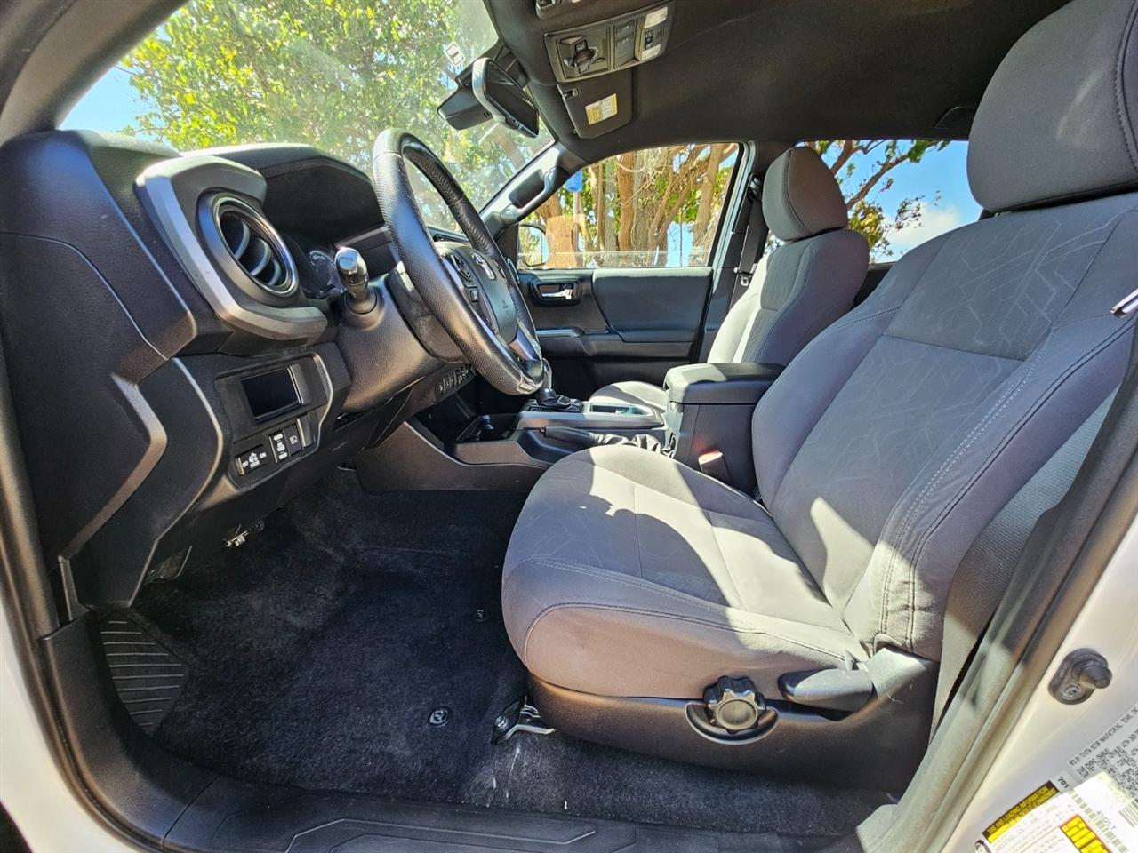 Toyota Tacoma SR5 Double Cab Long Bed V6 6AT 4WD 2019