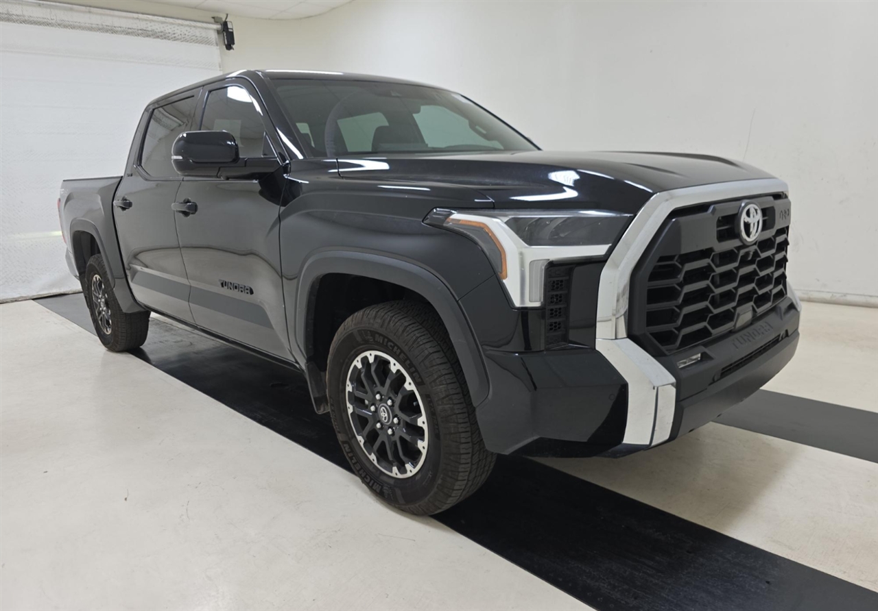 Toyota Tundra SR5 CrewMax 4WD 2025 Toyota Tundra SR5 CrewMax 4WD 2025