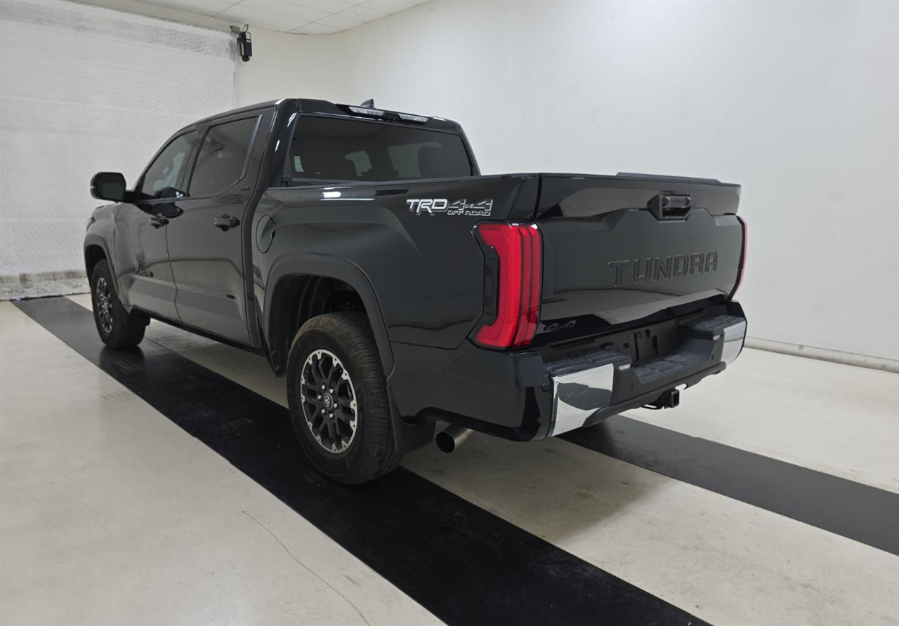 Toyota Tundra SR5 CrewMax 4WD 2025 Toyota Tundra SR5 CrewMax 4WD 2025