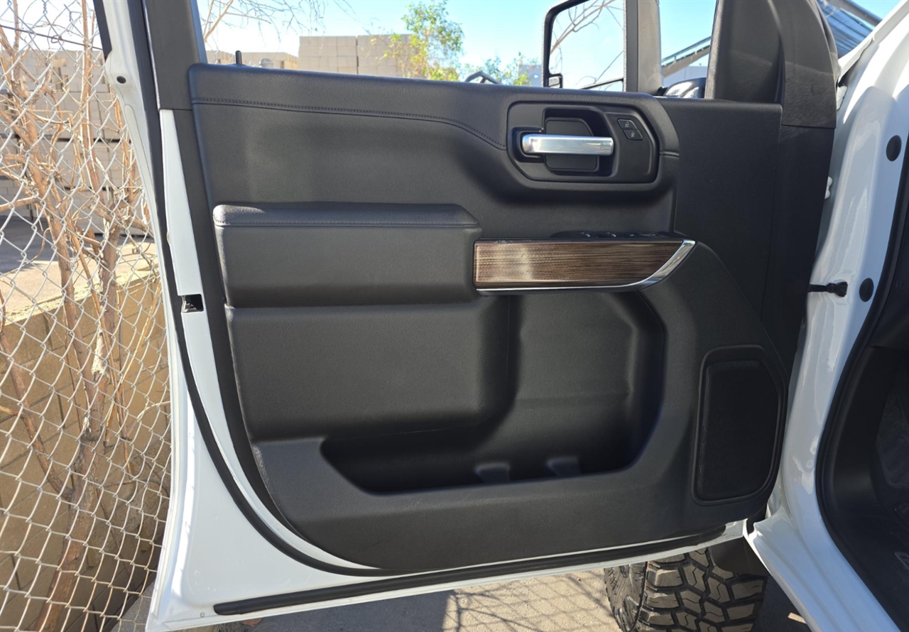 Chevrolet Silverado 2500HD LT Crew Cab Long Box 4WD 2021