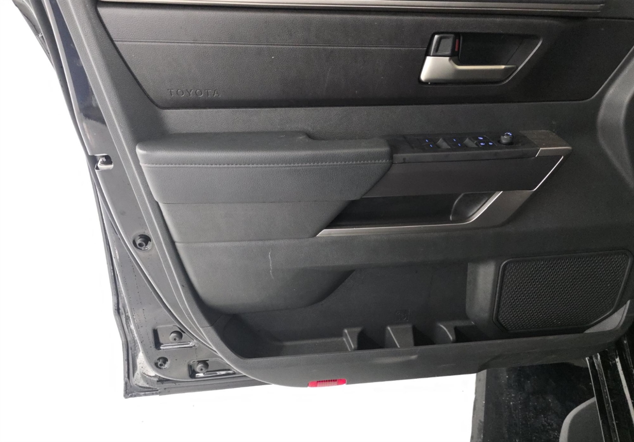 Toyota Tundra SR5 CrewMax 4WD 2024