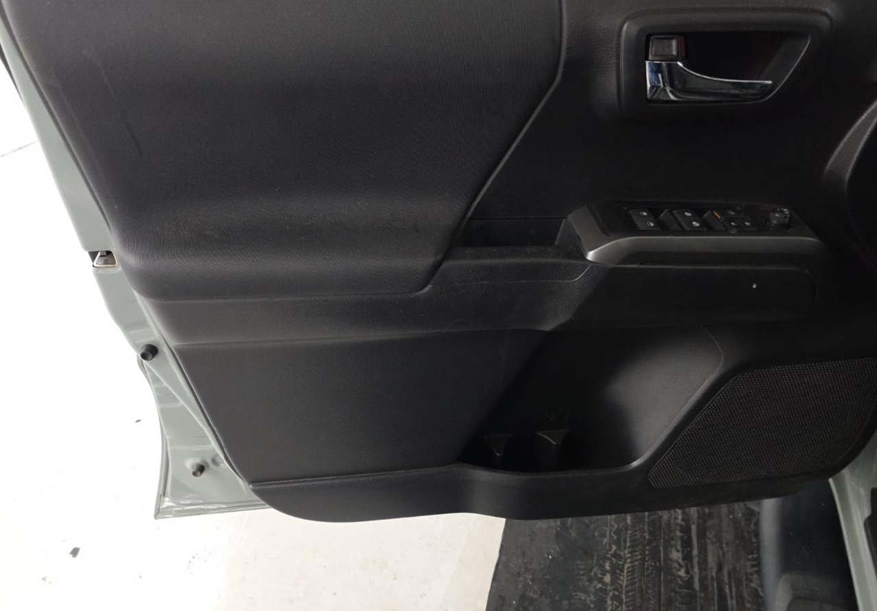 Toyota Tacoma SR5 Double Cab Long Bed V6 6AT 4WD 2023