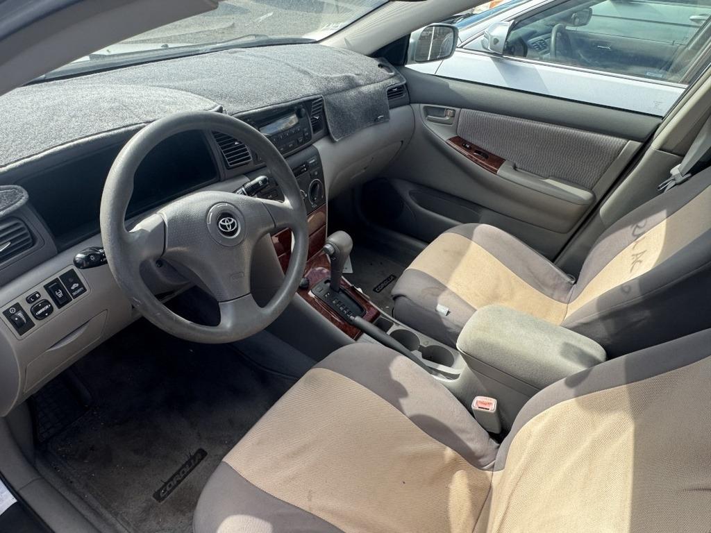 Toyota Corolla LE 2006