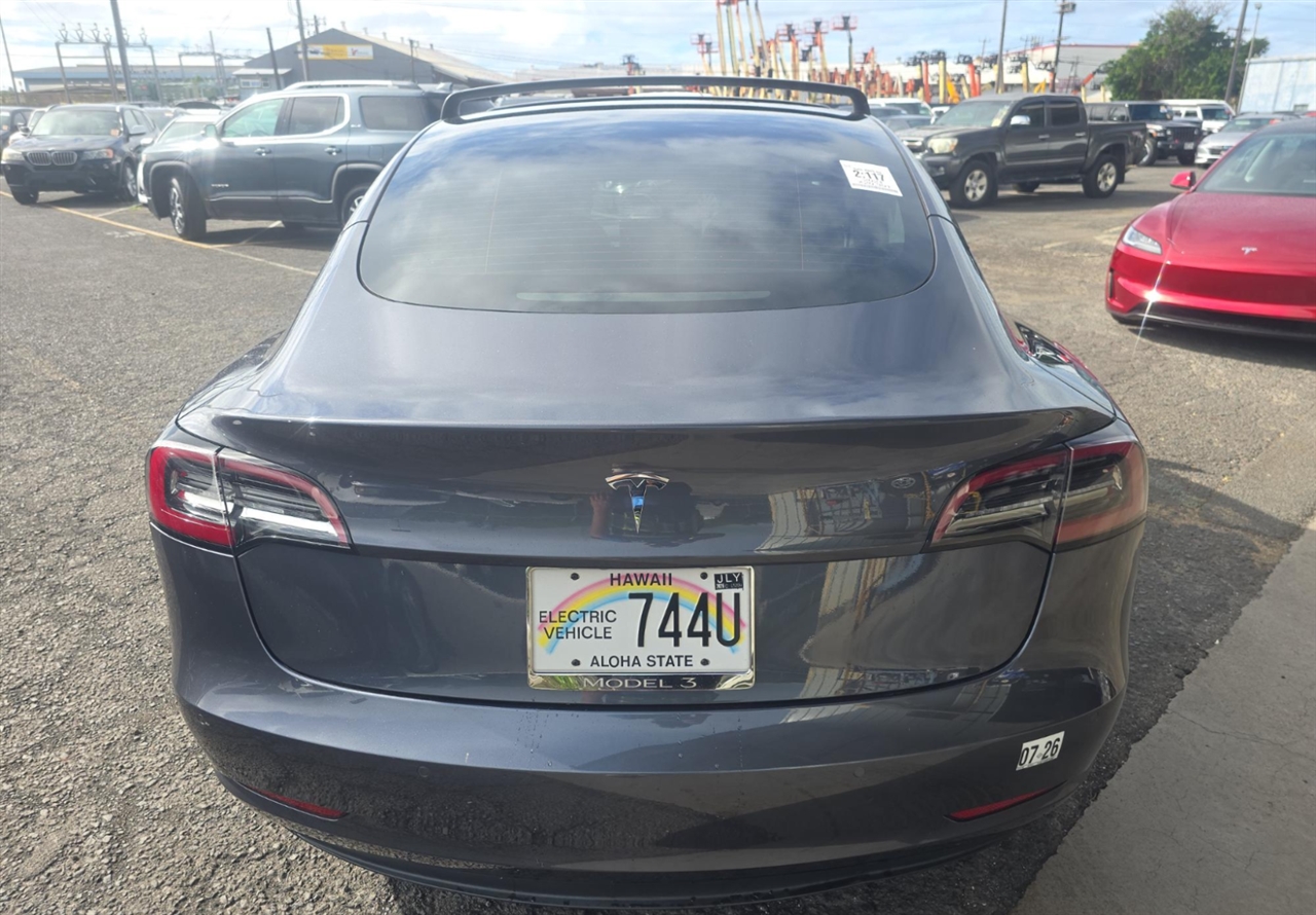 Tesla Model 3 Standard Range Plus 2021