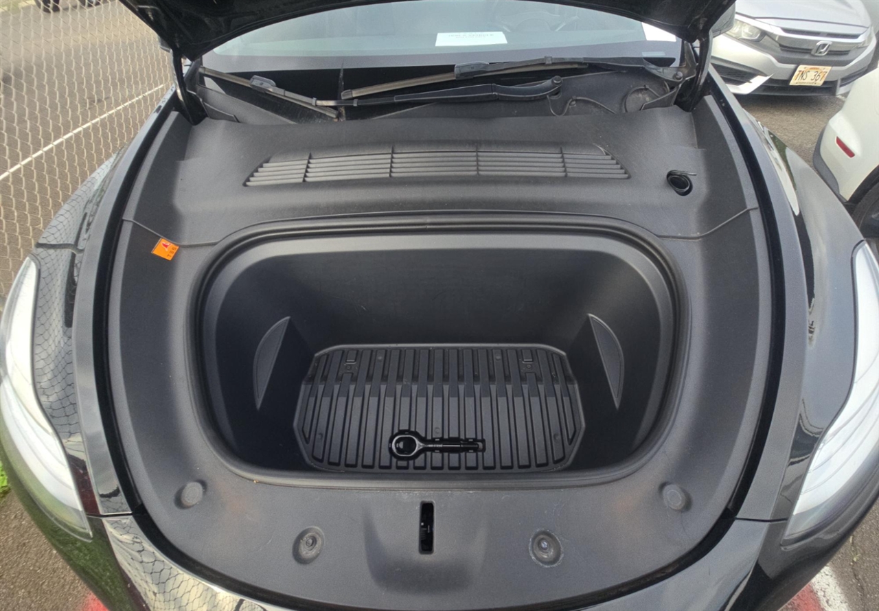 Tesla Model Y Long Range 2023