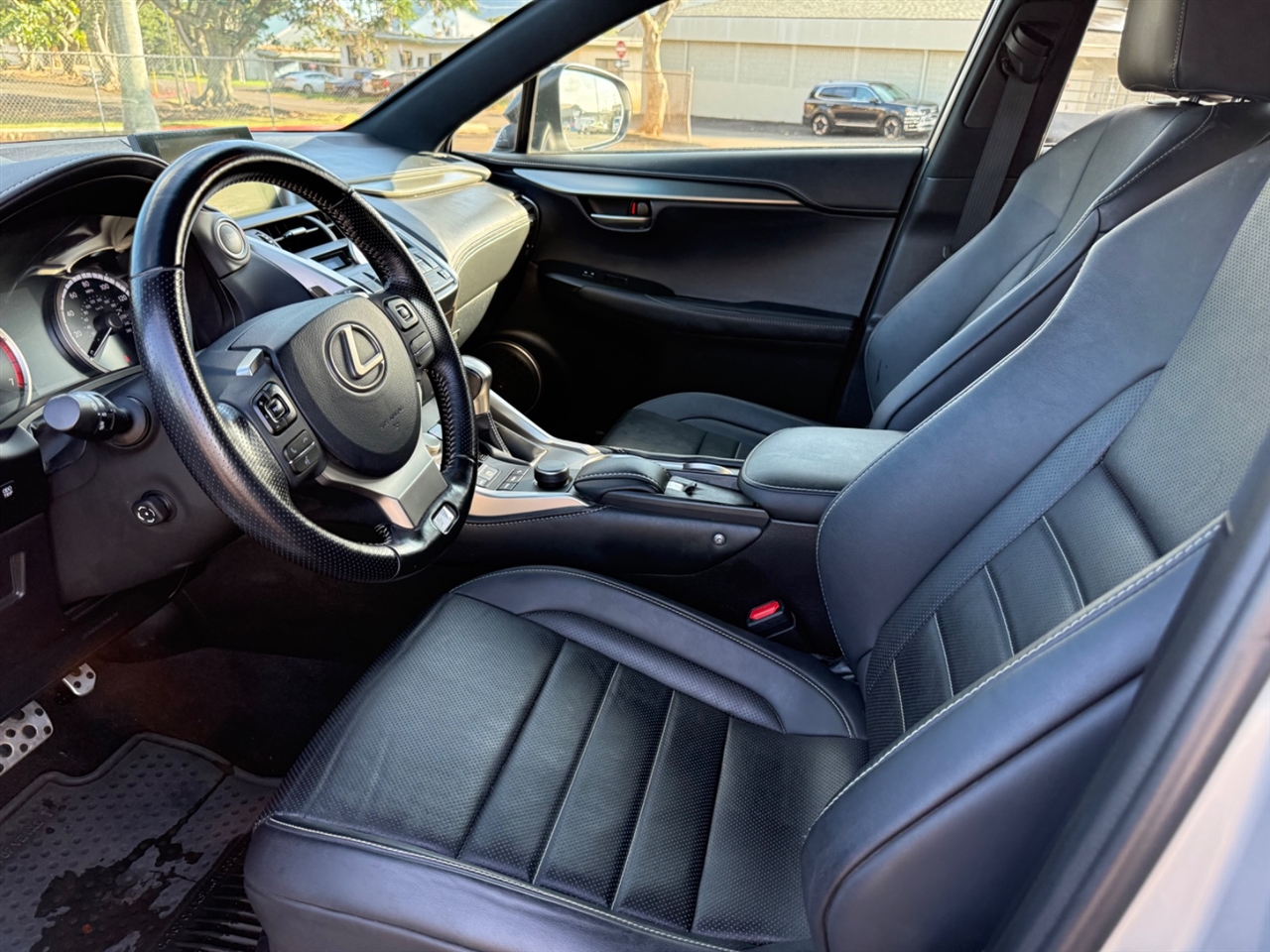 Lexus NX 200t FWD 2016