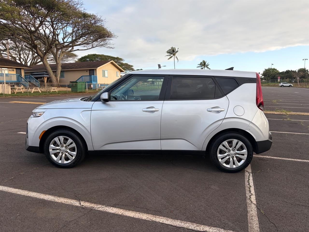 Kia Soul LX CVT 2021