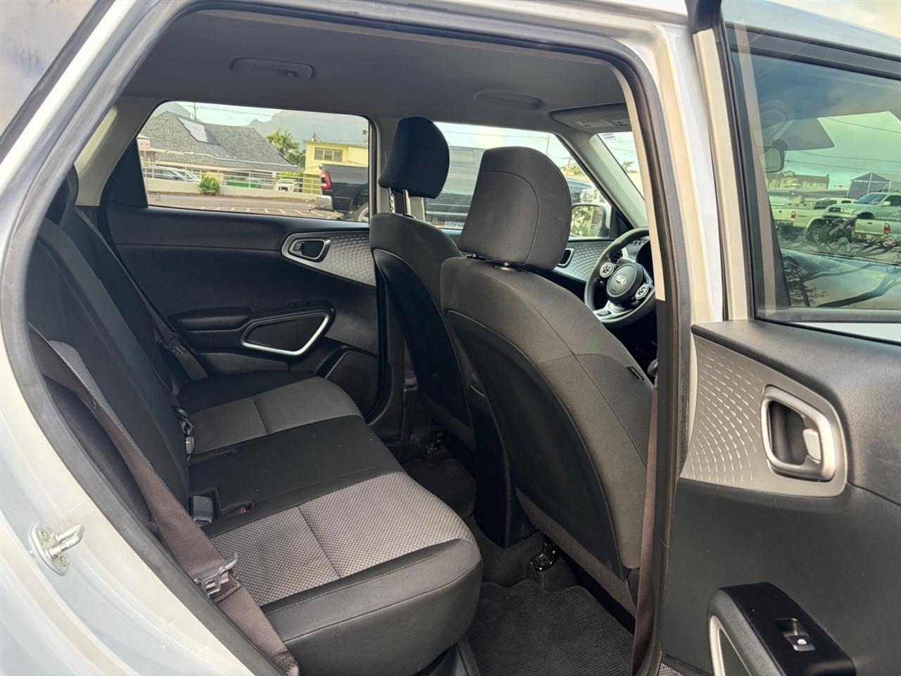 Kia Soul LX CVT 2021