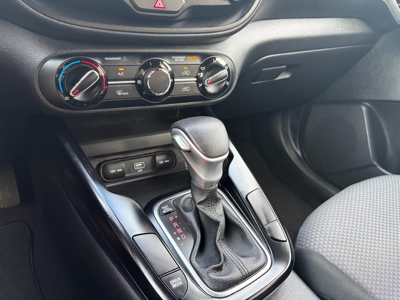 Kia Soul LX CVT 2021