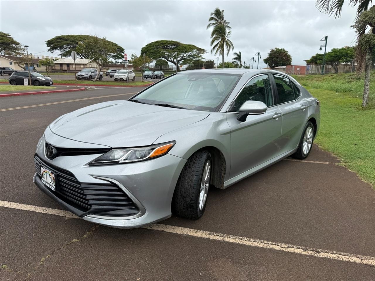 Toyota Camry LE 2021