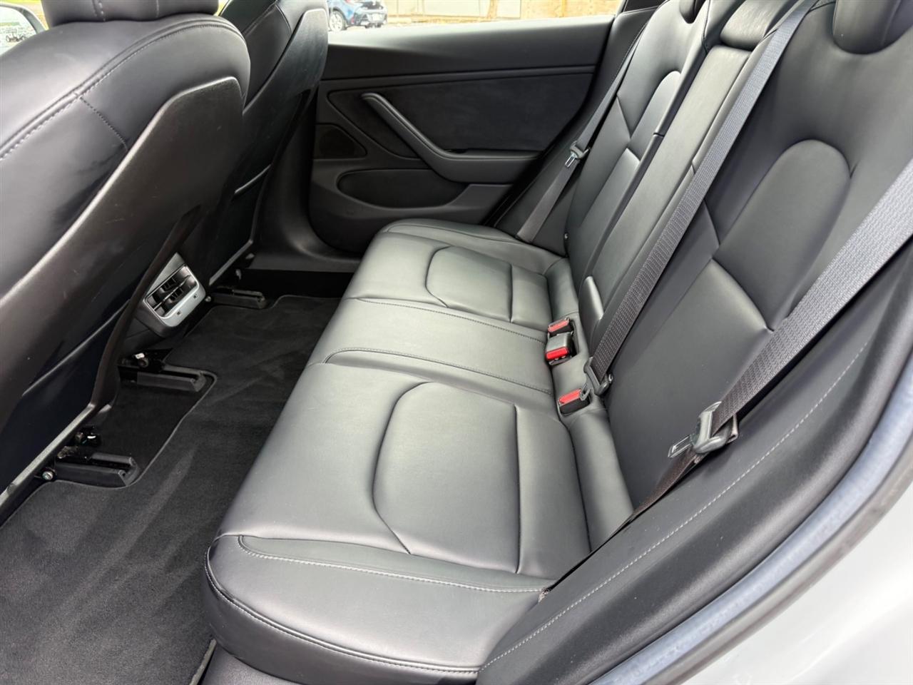 Tesla Model 3 Base 2018