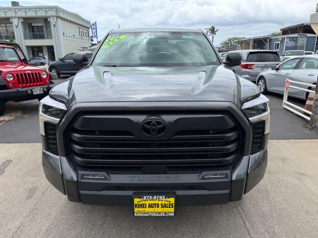 Toyota Tundra SR5 CrewMax 4WD 2024