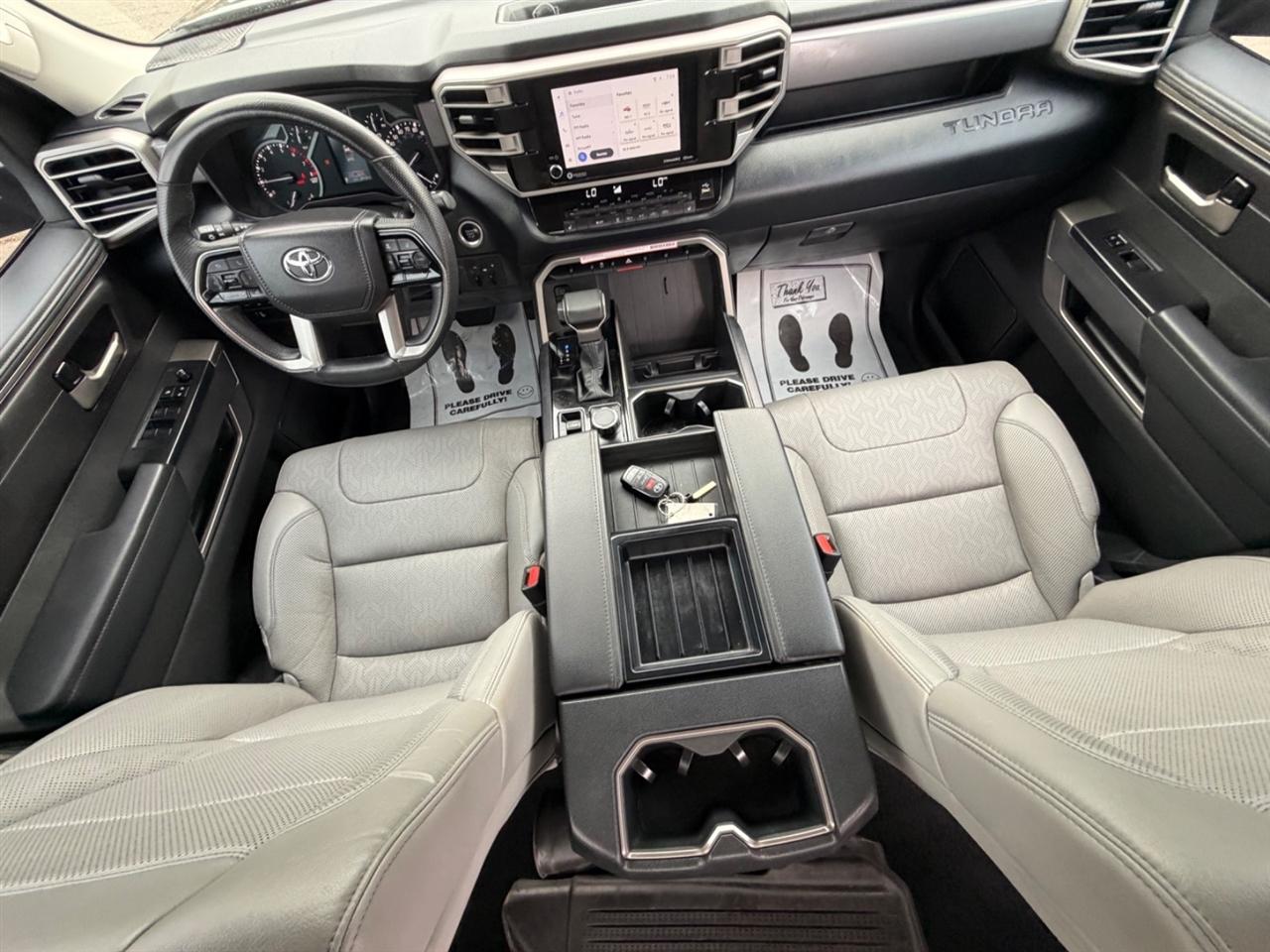 Toyota Tundra SR5 CrewMax 4WD 2024