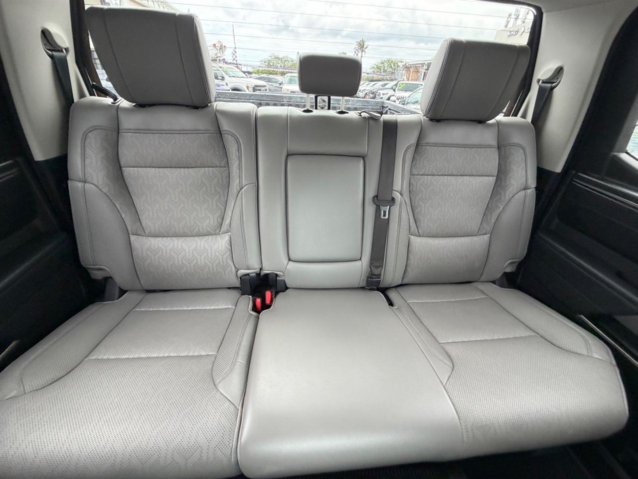 Toyota Tundra SR5 CrewMax 4WD 2024