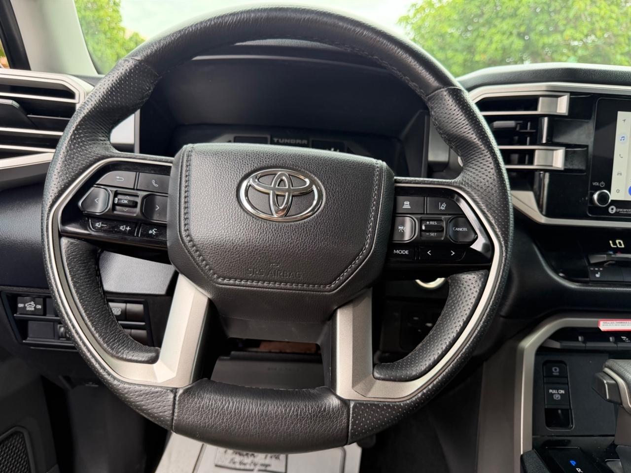 Toyota Tundra SR5 CrewMax 4WD 2024