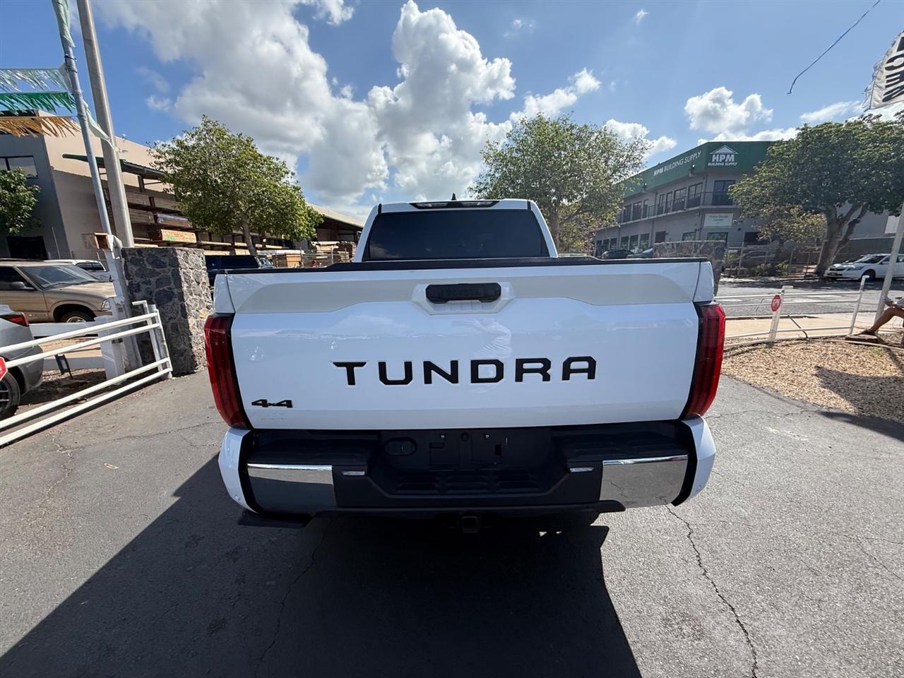 Toyota Tundra SR5 CrewMax 4WD 2023
