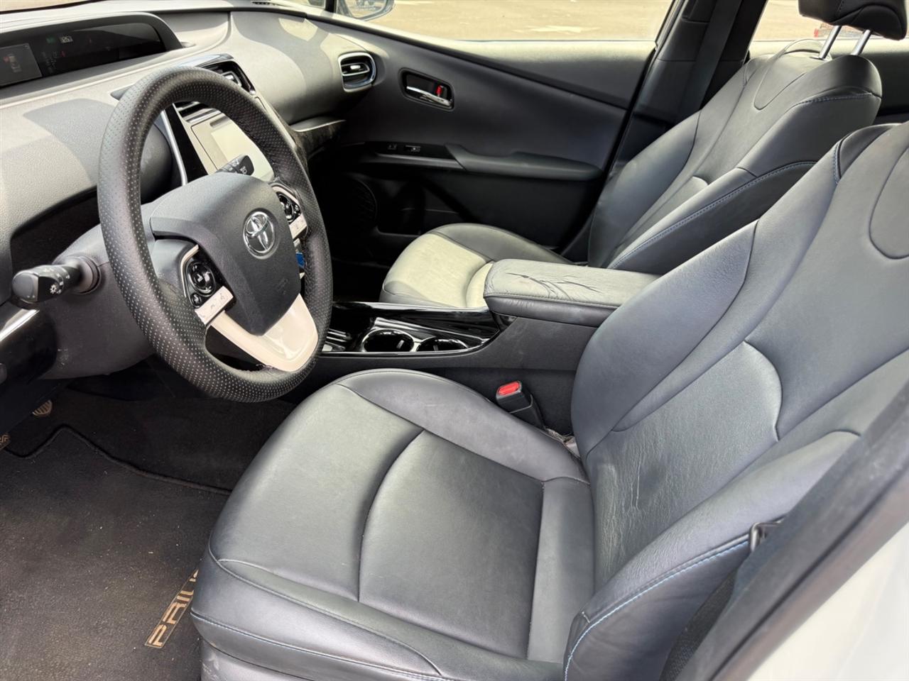 Toyota Prius Two Eco 2017