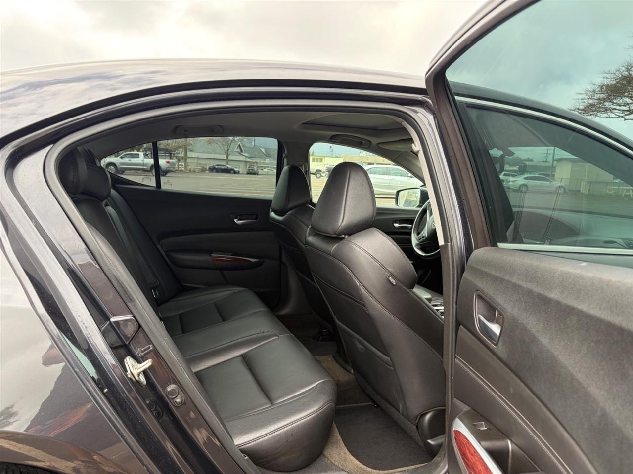 Acura TLX 8-Spd DCT 2015