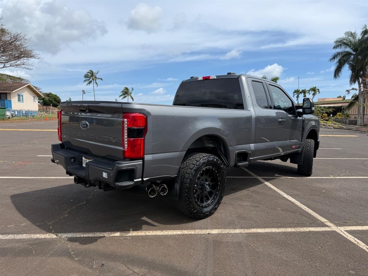 Ford F-250 SD XLT SuperCab 4WD 2023