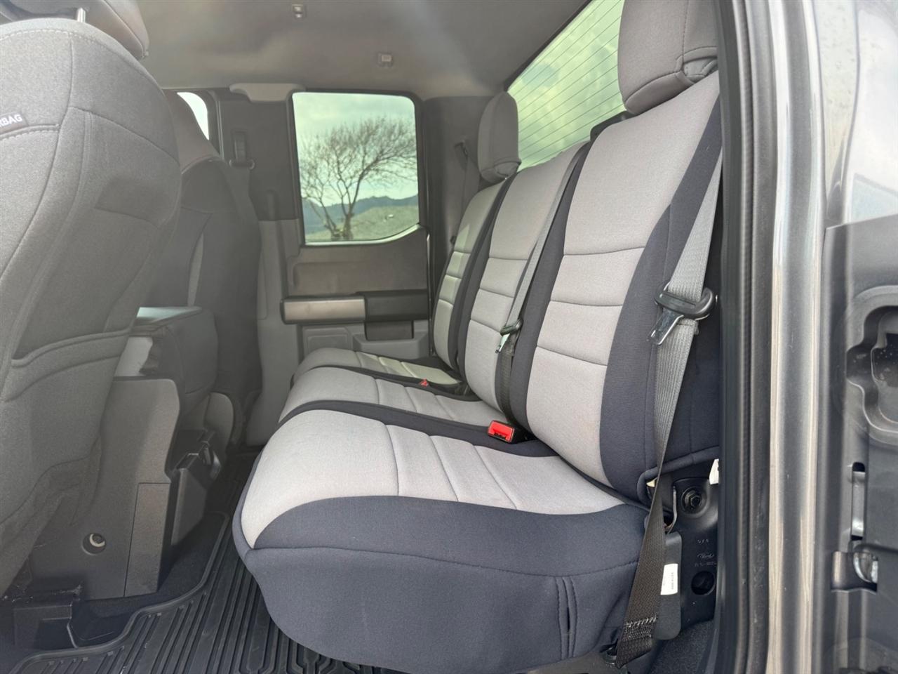 Ford F-250 SD XLT SuperCab 4WD 2023