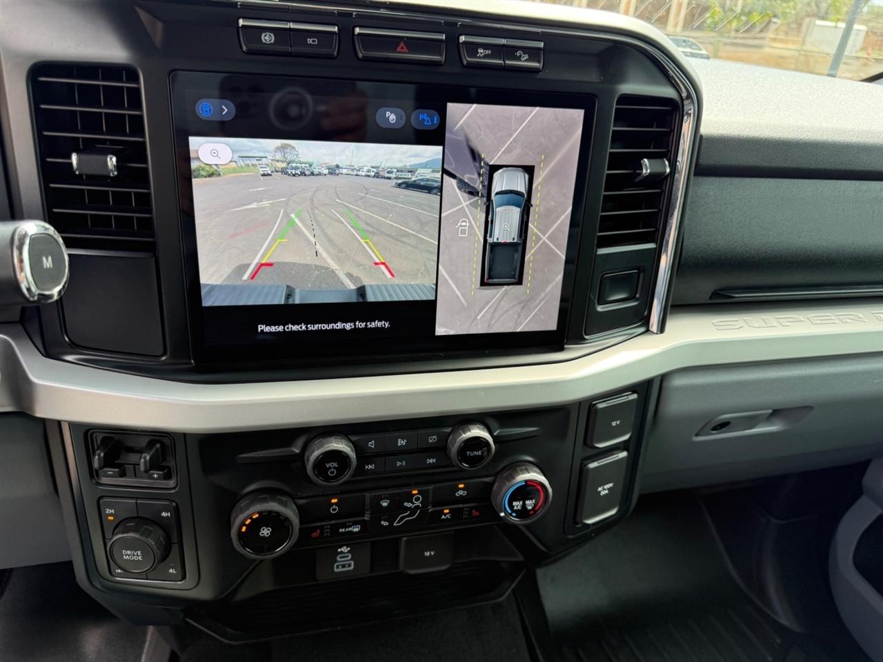 Ford F-250 SD XLT SuperCab 4WD 2023