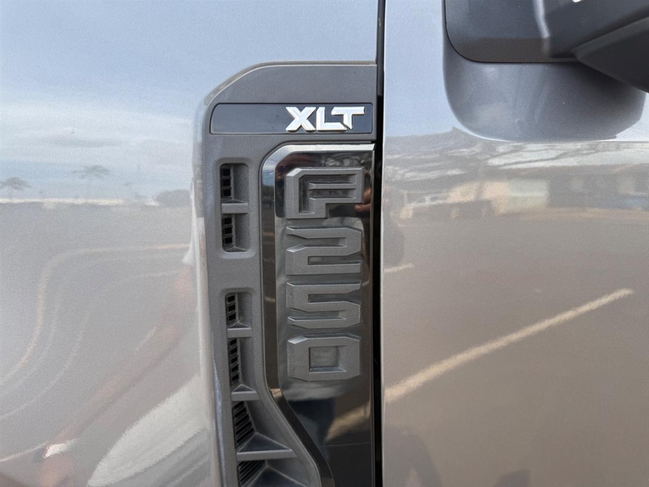 Ford F-250 SD XLT SuperCab 4WD 2023