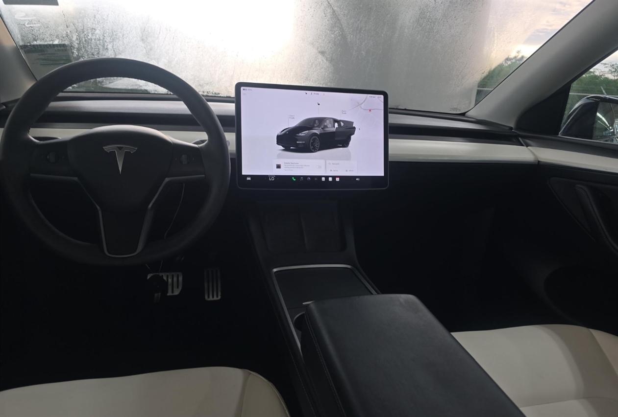 Tesla Model Y Performance 2024