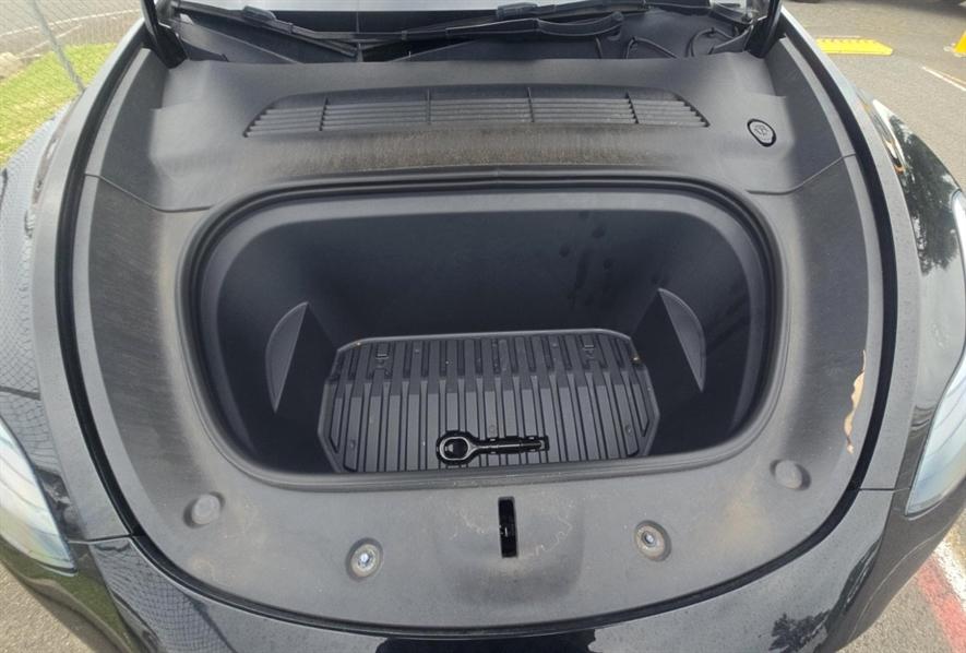 Tesla Model Y Performance 2024