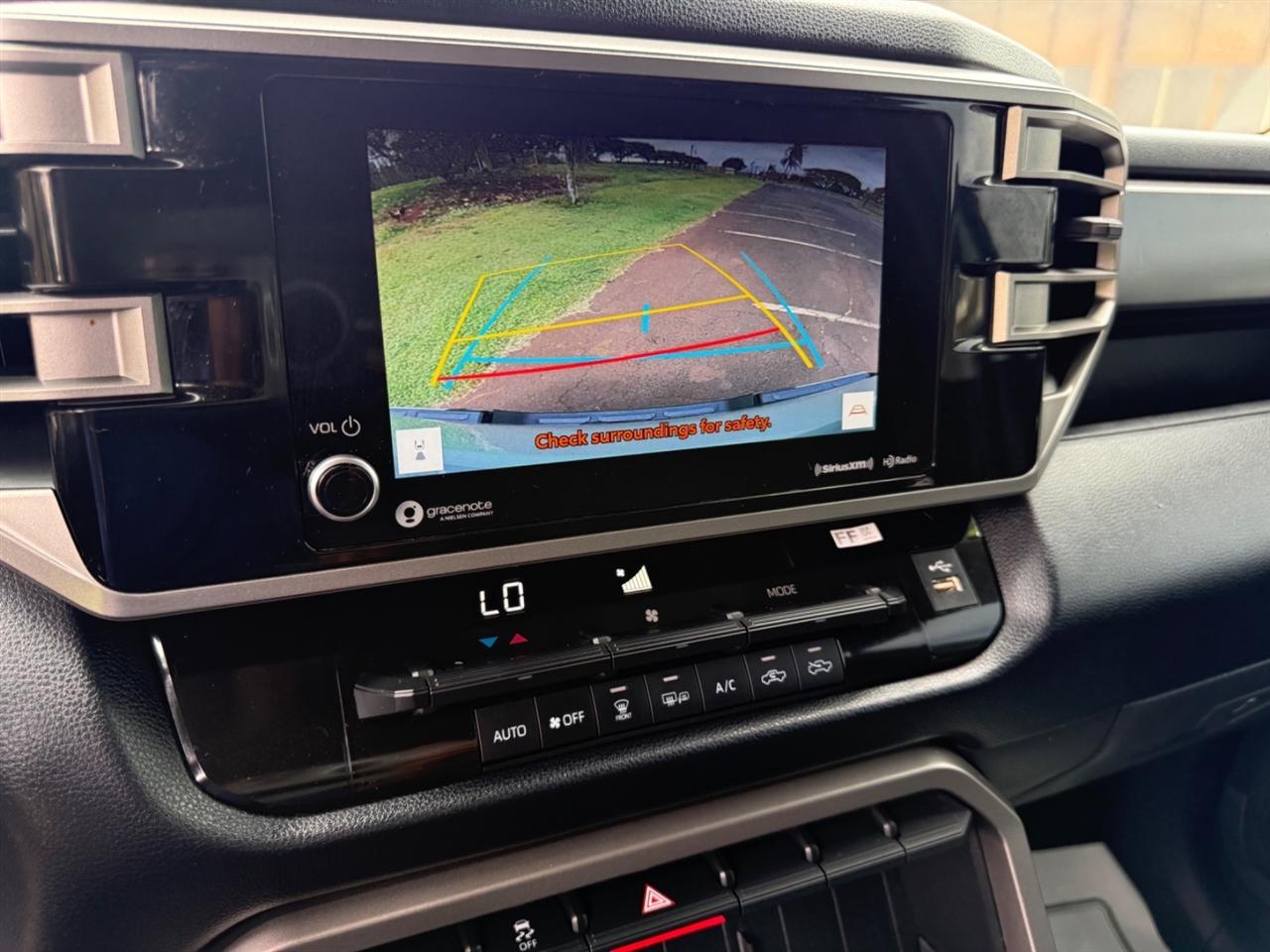 Toyota Tundra SR5 CrewMax 4WD 2024