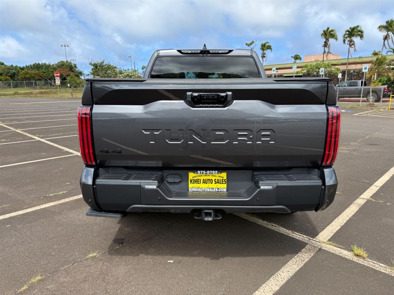 Toyota Tundra Limited CrewMax 4WD 2024