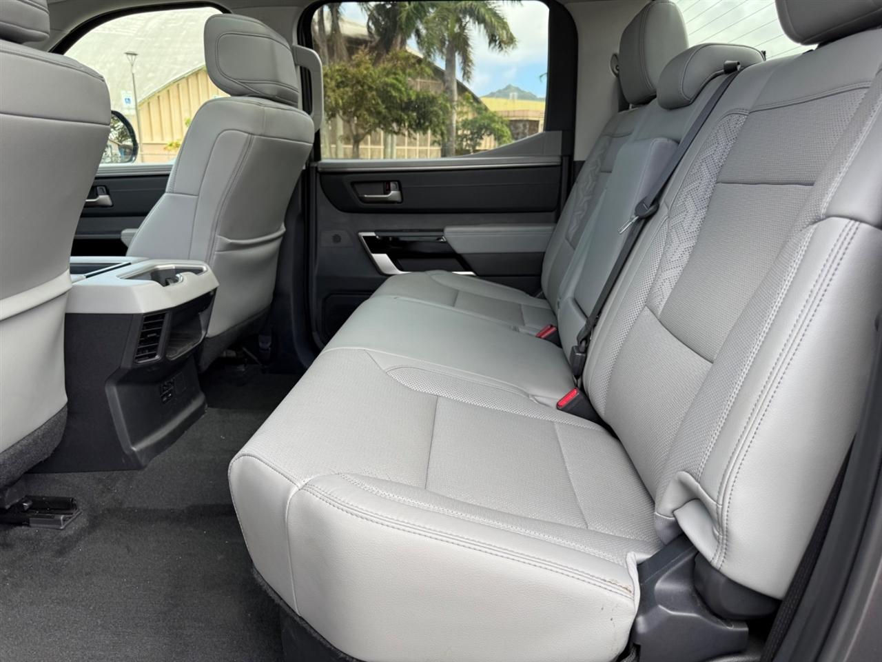 Toyota Tundra Limited CrewMax 4WD 2024