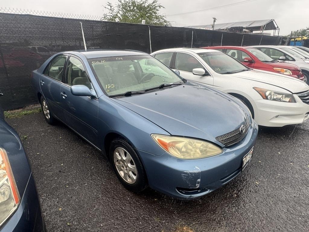 Toyota Camry LE V6 2004