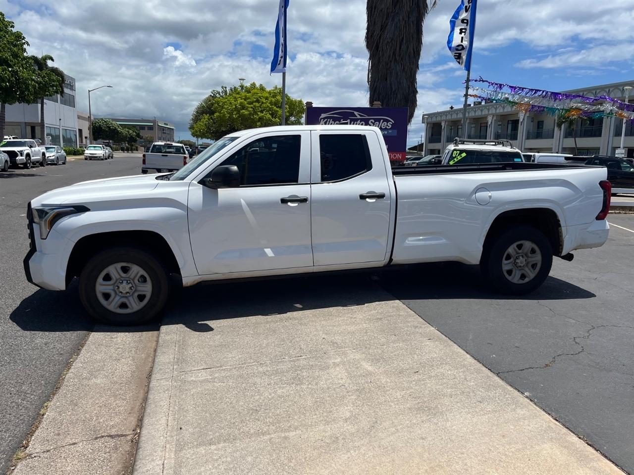 Toyota Tundra SR Double Cab 4WD Long Bed 2024