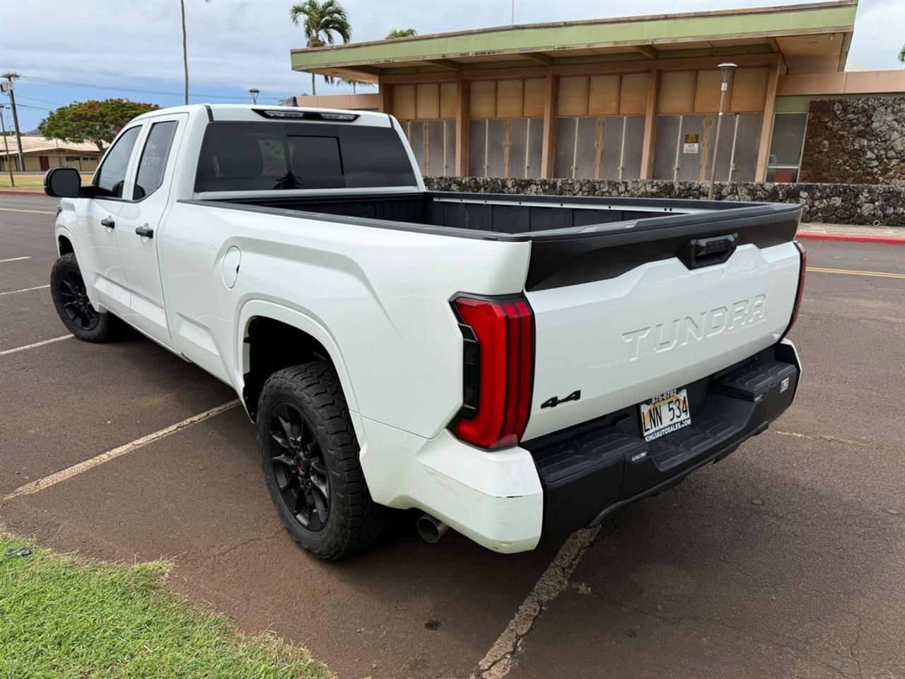 Toyota Tundra SR Double Cab 4WD Long Bed 2024