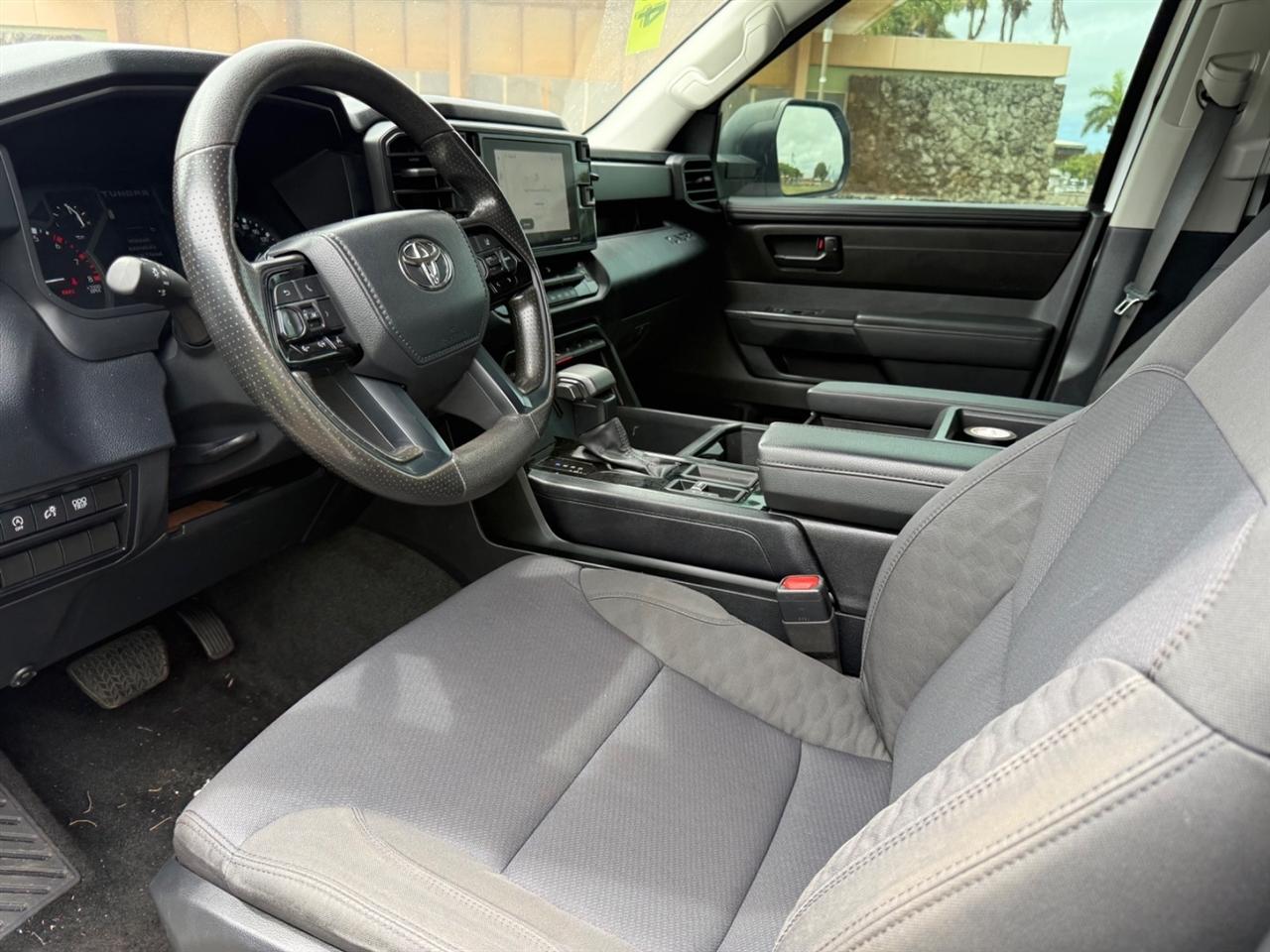 Toyota Tundra SR Double Cab 4WD Long Bed 2024