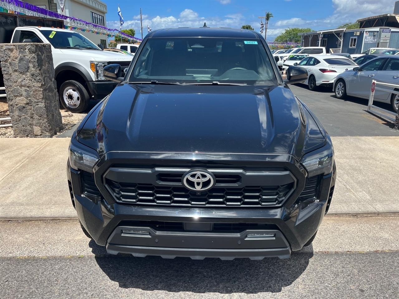 Toyota Tacoma 4WD  2024
