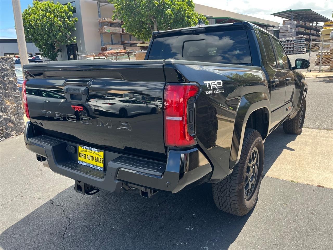 Toyota Tacoma 4WD  2024