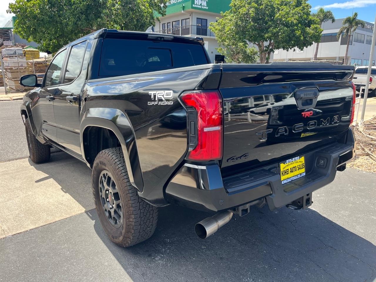 Toyota Tacoma 4WD  2024