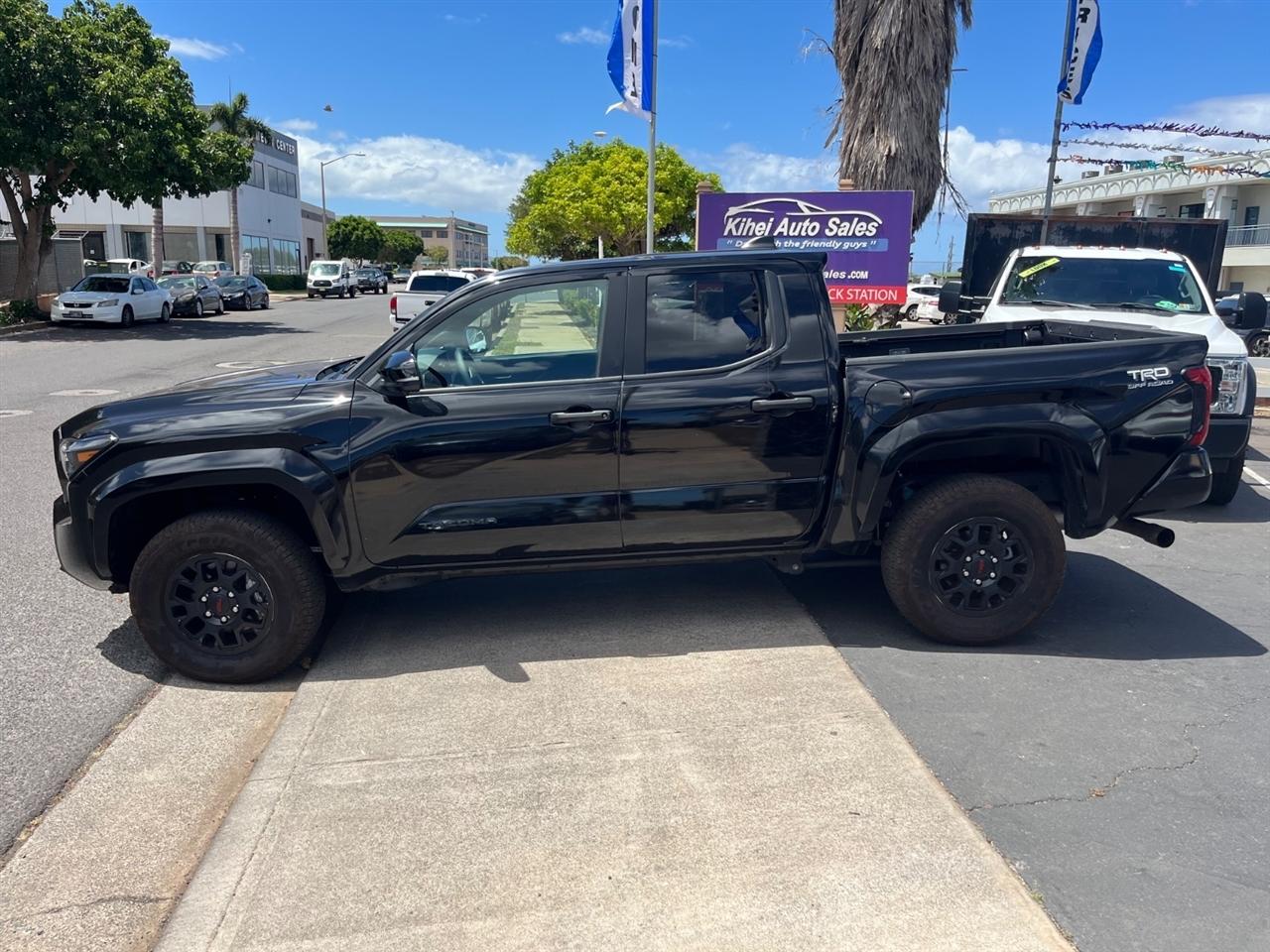Toyota Tacoma 4WD  2024