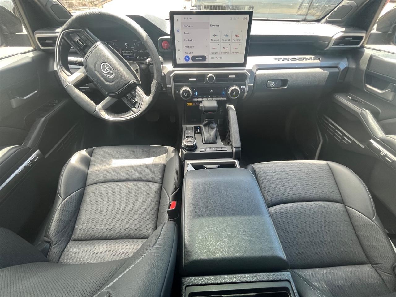 Toyota Tacoma 4WD  2024