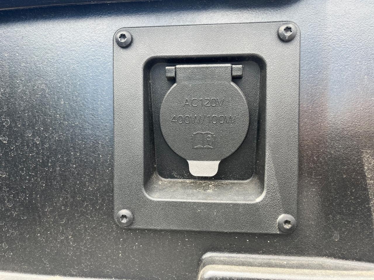 Toyota Tacoma 4WD  2024