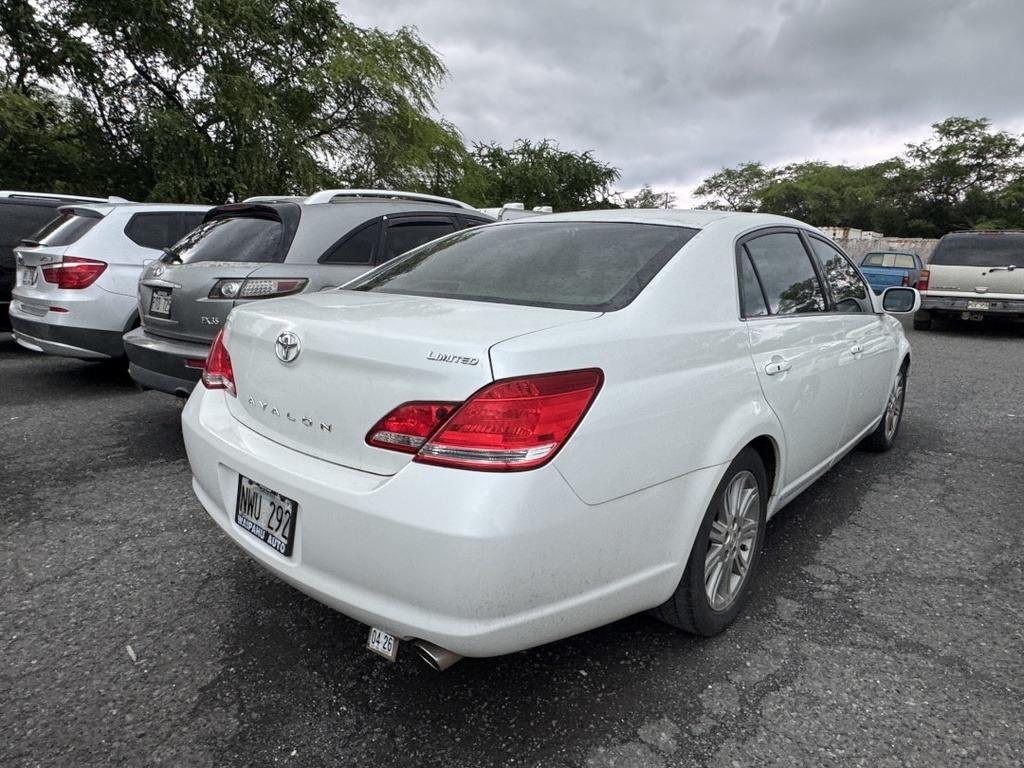 Toyota Avalon Limited 2005