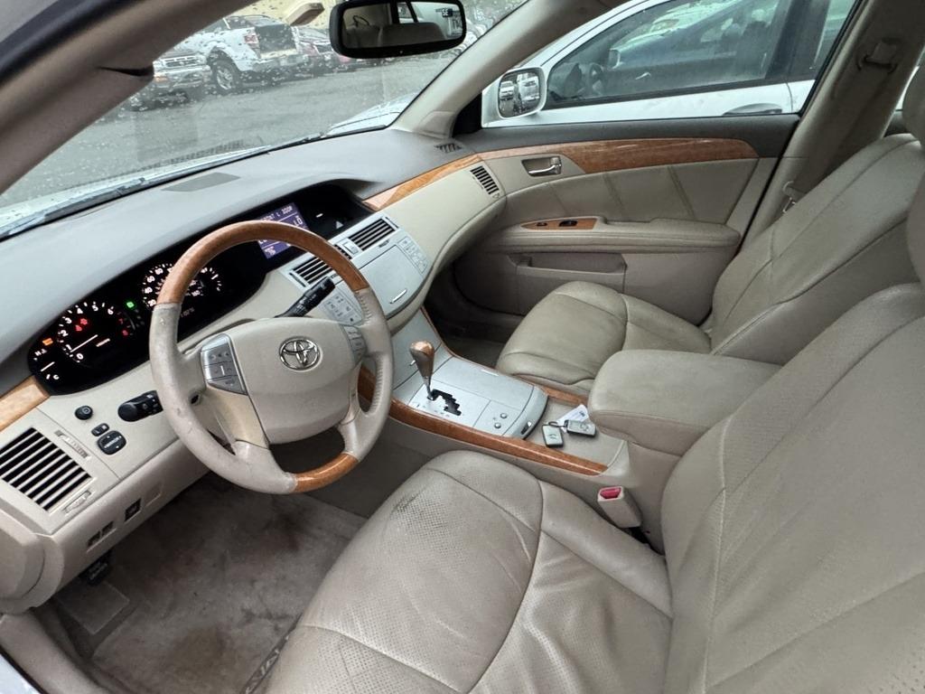 Toyota Avalon Limited 2005