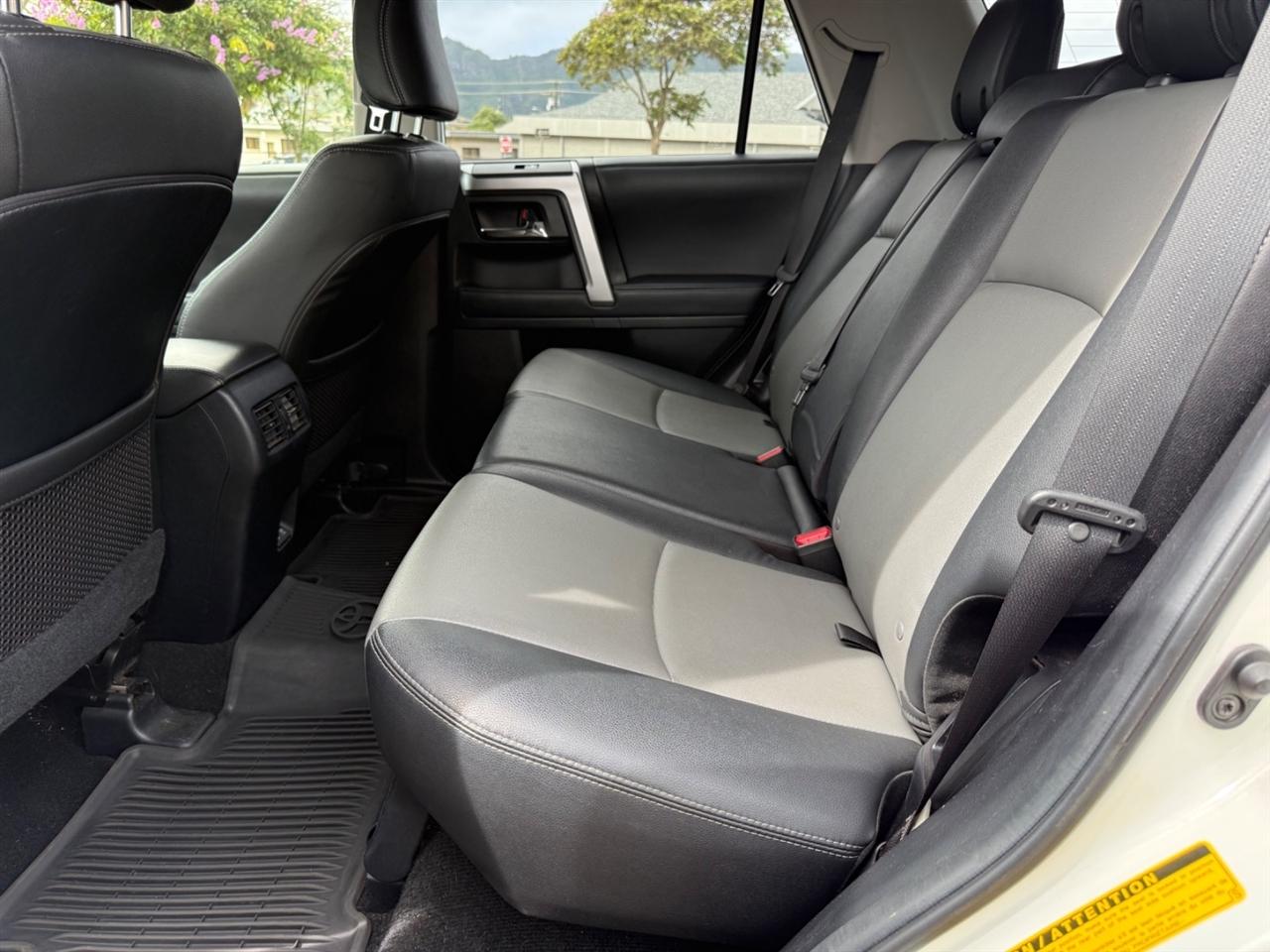 Toyota 4Runner SR5 Premium 4WD 2021